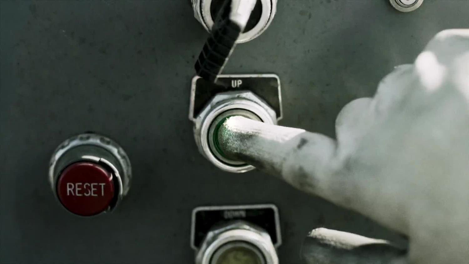 Button Button Button Button