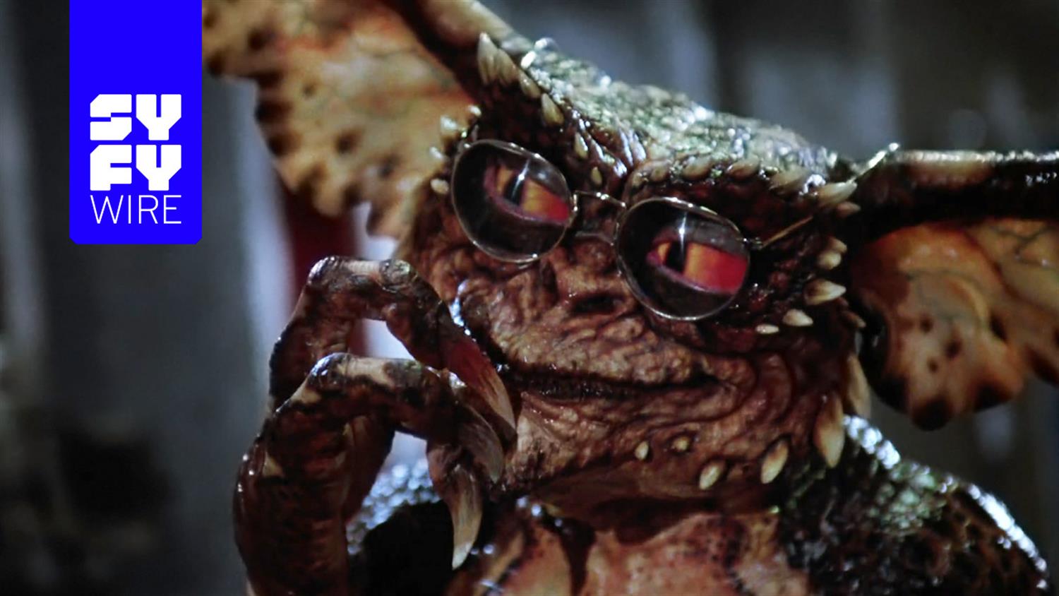 Gremlins 2 Actually Takes Place In A Post-Apocalyptic Universe (Fan Theory) Gremlins 2 Actually Takes Place In A Post-Apocalyptic Universe (Fan Theory)
