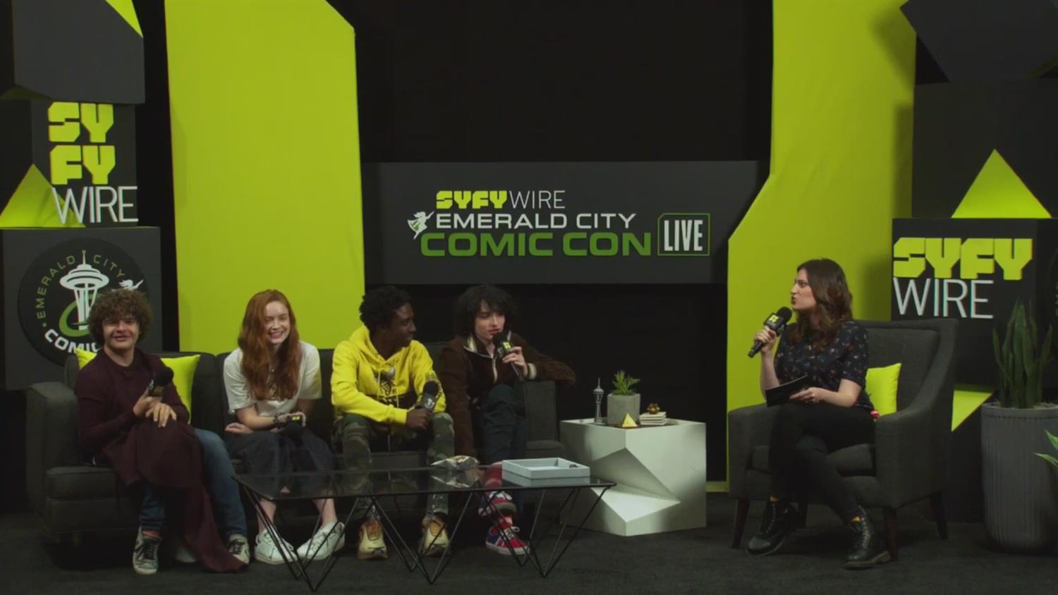 Stranger Things Cast on Season 3 (ECCC 2019) Stranger Things Cast on Season 3 (ECCC 2019)