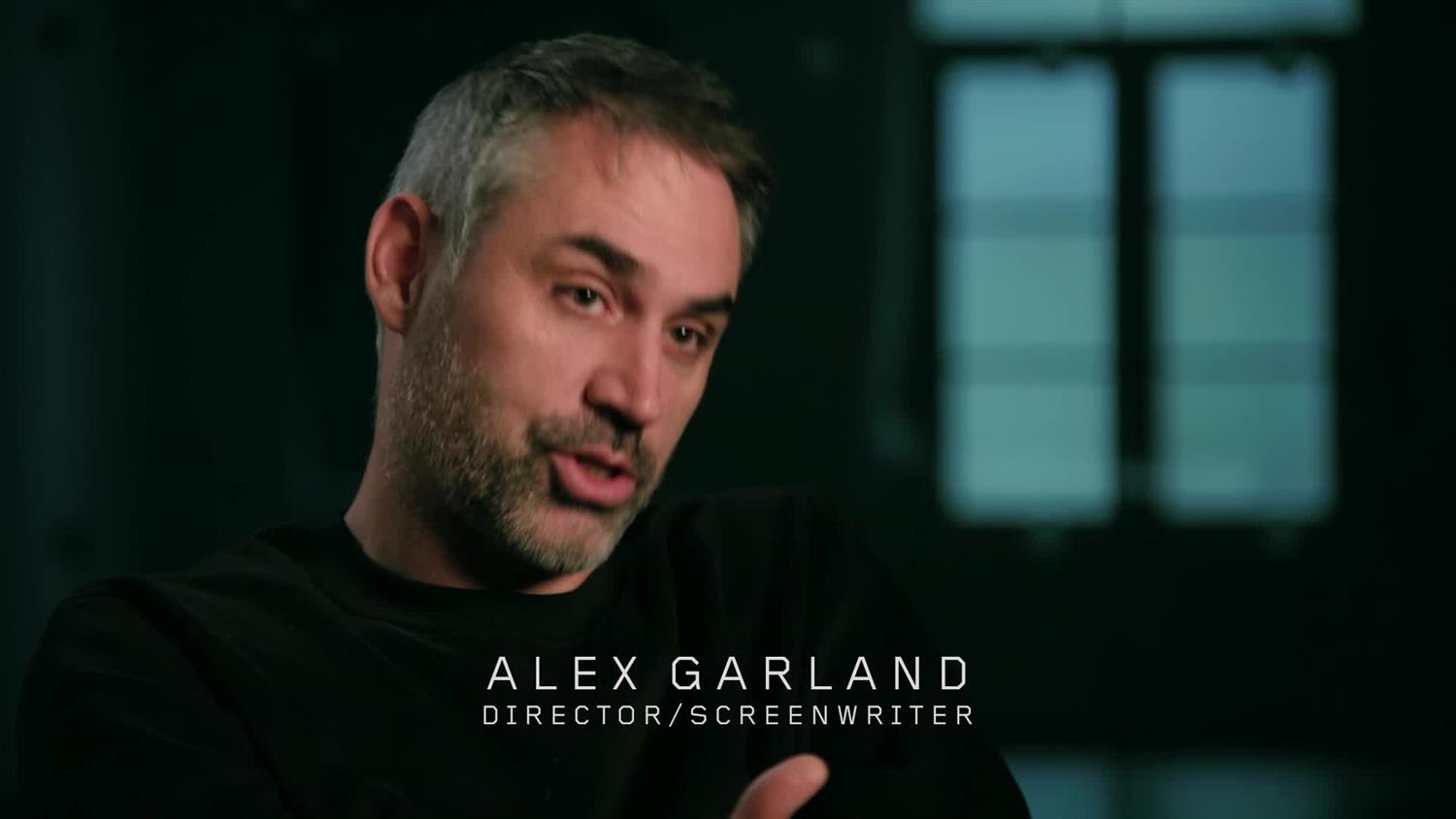 Exclusive: Annihilation Director on How Alan Moore's Swamp Thing Impacted the Film Exclusive: Annihilation Director on How Alan Moore's Swamp Thing Impacted the Film