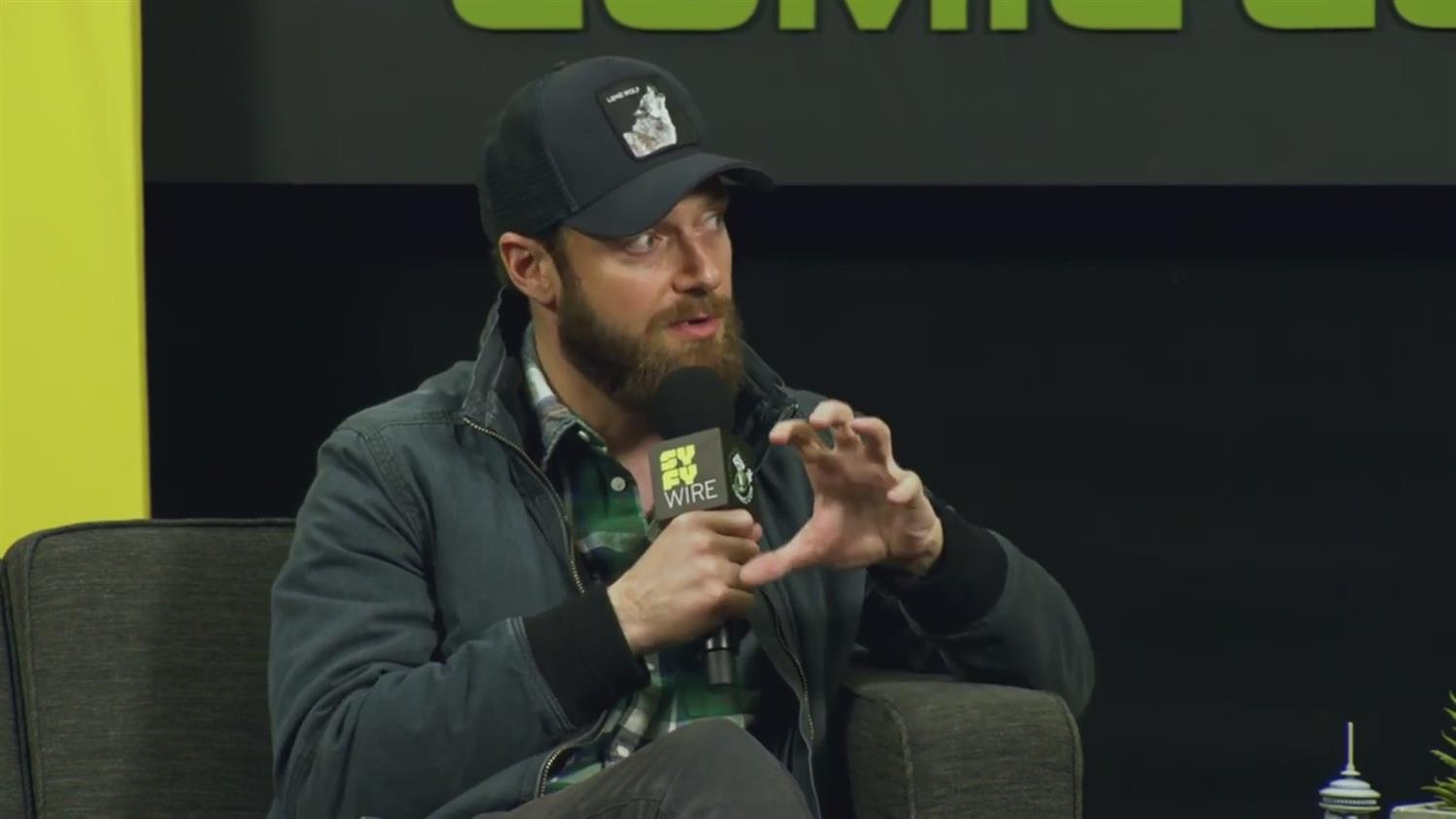 The Walking Dead's Ross Marquand Does Celebrity Impressions (ECCC 2019) The Walking Dead's Ross Marquand Does Celebrity Impressions (ECCC 2019)