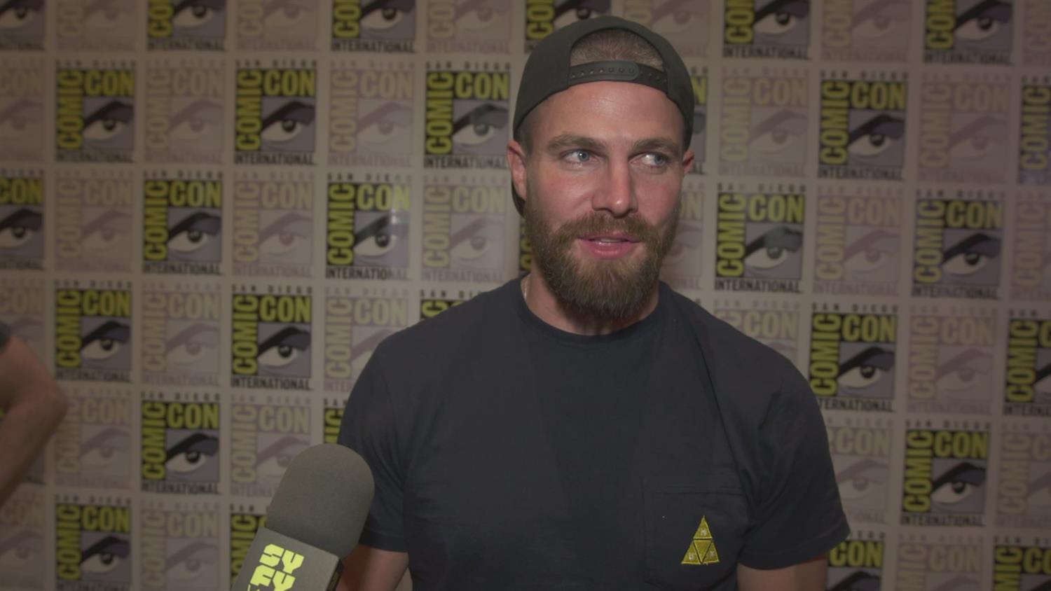 Arrow Cast On Season 7, Batwoman and More | SYFY WIRE Arrow Cast On Season 7, Batwoman and More | SYFY WIRE