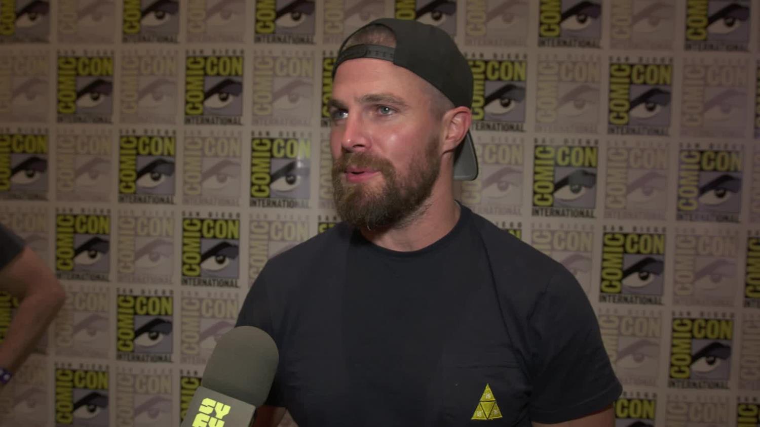 Arrow Cast On Season 7, Batwoman and More | SYFY WIRE Arrow Cast On Season 7, Batwoman and More | SYFY WIRE